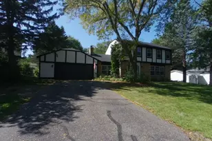 3210 Hamlet Dr, Woodbury, MN 55125 - Photo 1