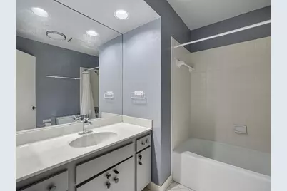 1235 Yale Place #609, Minneapolis, MN 55403 - Photo 11