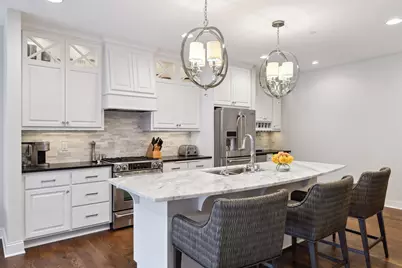 875 Lake Street N #216, Wayzata, MN 55391 - Photo 3