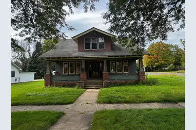 221 N Dallas Street, River Falls, WI 54022 - Photo 1