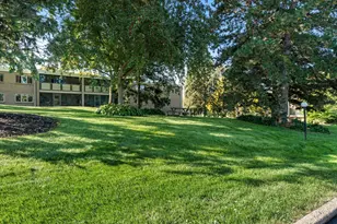 4380 Brookside Ct, Edina, MN 55436 - Photo 71