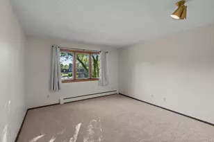 4380 Brookside Ct, Edina, MN 55436 - Photo 9