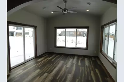 4203 Pine Parkway S, Fargo, ND 58104 - Photo 19