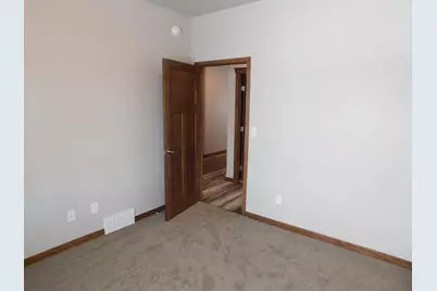 4203 Pine Parkway S, Fargo, ND 58104 - Photo 11