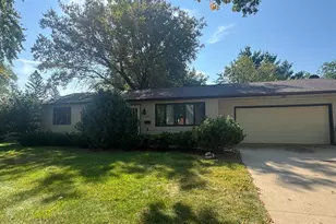 349 13th St SW, Owatonna, MN 55060 - Photo 1