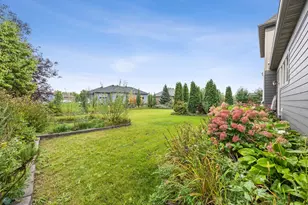 6028 Silverleaf Dr S, Fargo, ND 58104 - Photo 37