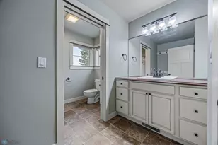 6028 Silverleaf Dr S, Fargo, ND 58104 - Photo 31