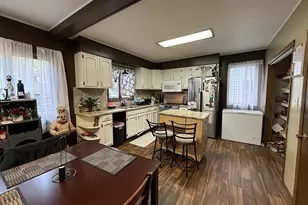 202 S 6th St, Montevideo, MN 56265 - Photo 13