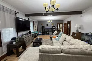 202 S 6th St, Montevideo, MN 56265 - Photo 7