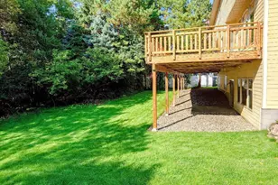 18658 Ponderosa Ct, Eden Prairie, MN 55347 - Photo 9