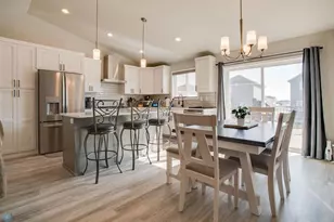 6636 27th St S, Fargo, ND 58104 - Photo 7