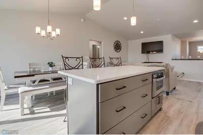 6636 27th Street S, Fargo, ND 58104 - Photo 9