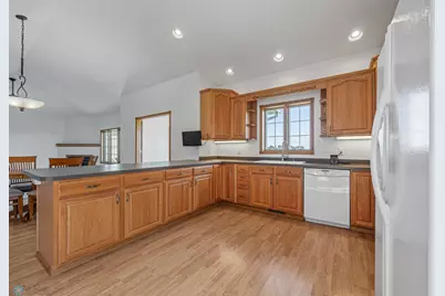 766 36th Street S, Moorhead, MN 56560 - Photo 17