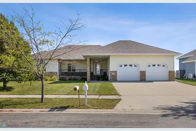 766 36th Street S, Moorhead, MN 56560 - Photo 1