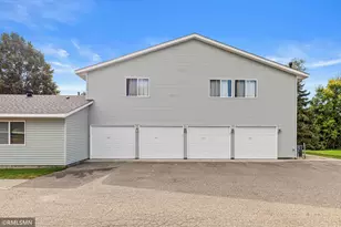 1612 Helena Rd N, Oakdale, MN 55128 - Photo 27