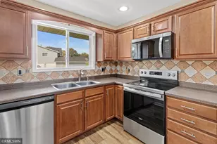 1612 Helena Rd N, Oakdale, MN 55128 - Photo 13