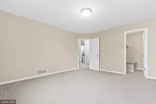 1612 Helena Rd N, Oakdale, MN 55128 - Photo 23