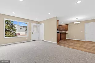 1612 Helena Rd N, Oakdale, MN 55128 - Photo 7