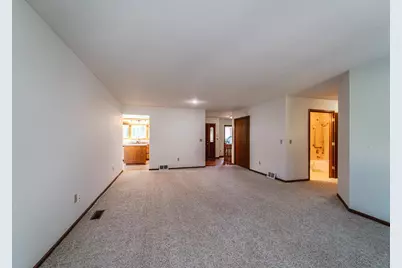 13812 Sunset Lake Drive, Burnsville, MN 55337 - Photo 19