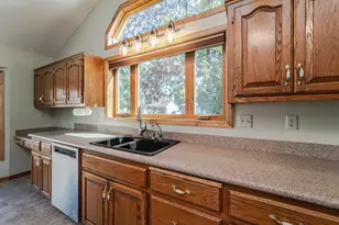 13812 Sunset Lake Dr, Burnsville, MN 55337 - Photo 13