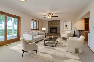 13812 Sunset Lake Dr, Burnsville, MN 55337 - Photo 45