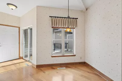 12352 Lakeview Drive N, Maple Grove, MN 55369 - Photo 7
