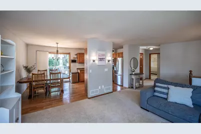 13471 Yosemite Avenue S, Savage, MN 55378 - Photo 7