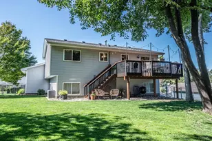 13471 Yosemite Ave S, Savage, MN 55378 - Photo 3