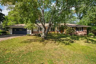 2792 Forest Dale Rd, New Brighton, MN 55112 - Photo 1