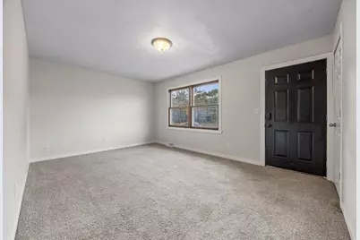 2209 6th Avenue S, Fargo,  58103 - Photo 5