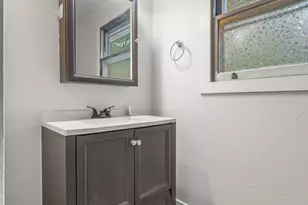 2209 6th Ave S, Fargo,  58103 - Photo 9