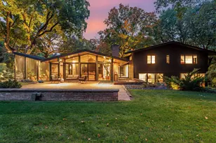 20025 Manor Rd, Shorewood, MN 55331 - Photo 3