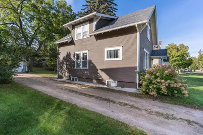 409 W Vasa Avenue, Fergus Falls, MN 56537 - Photo 5