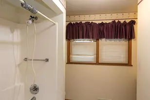 620 4th Ave SW, Hutchinson, MN 55350 - Photo 9