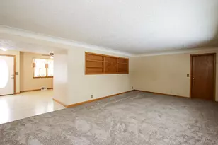 620 4th Ave SW, Hutchinson, MN 55350 - Photo 3