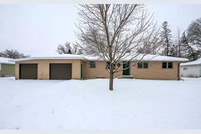 620 4th Avenue SW, Hutchinson, MN 55350 - Photo 1