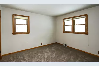 620 4th Avenue SW, Hutchinson, MN 55350 - Photo 13