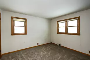 620 4th Ave SW, Hutchinson, MN 55350 - Photo 17