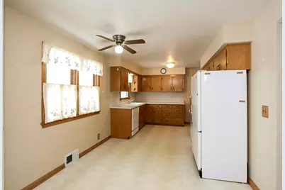 620 4th Avenue SW, Hutchinson, MN 55350 - Photo 7