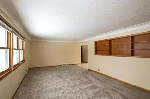 620 4th Ave SW, Hutchinson, MN 55350 - Photo 5