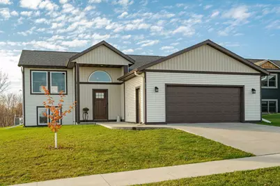 615 7th Avenue NE, Plainview, MN 55964 - Photo 1