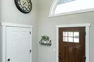 615 7th Ave NE, Plainview, MN 55964 - Photo 5