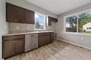 322 E Vine St, Mankato, MN 56001 - Photo 11