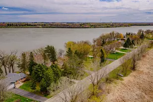 2113 Country Club Dr NE, Willmar, MN 56201 - Photo 5