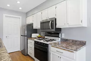 7404 Landau Dr, Bloomington, MN 55438 - Photo 5