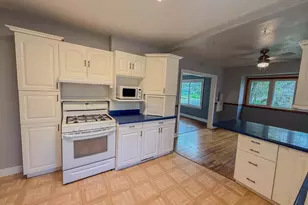 708 E Elm Ave, Olivia, MN 56277 - Photo 31