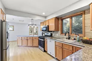 5209 Mayview Rd, Minnetonka, MN 55345 - Photo 11