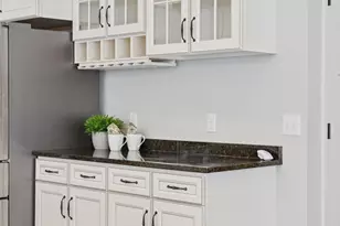 11581 Riverstone Ct, Woodbury, MN 55129 - Photo 7