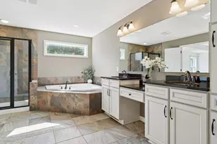 11581 Riverstone Ct, Woodbury, MN 55129 - Photo 35