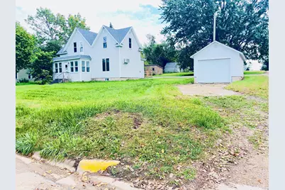 227 South Avenue, Boyd, MN 56218 - Photo 3